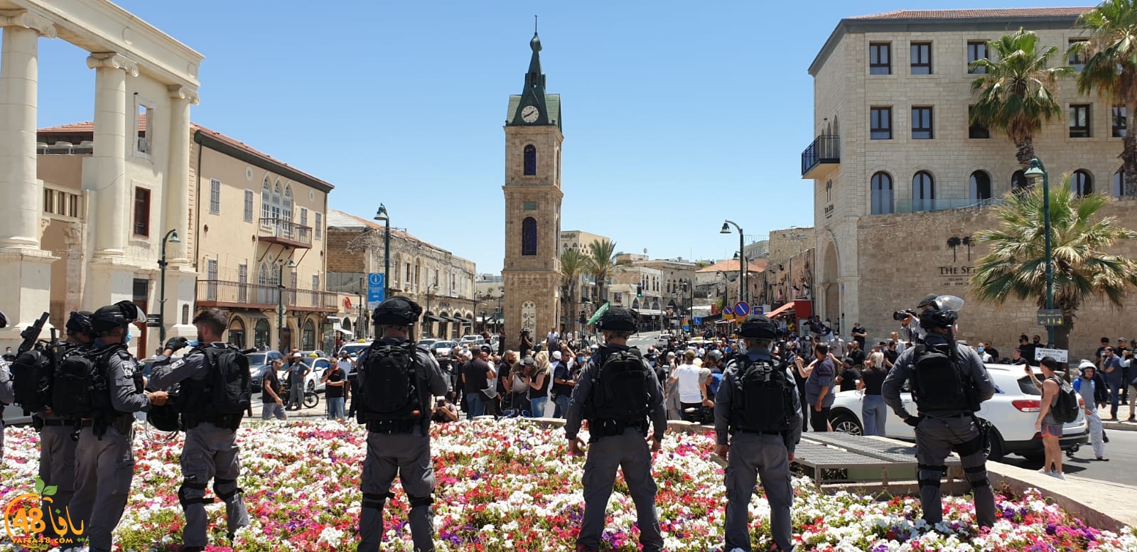 فيديو: انطلاق مسيرة غاضبة بعد صلاة الجمعة تنديداً بتدنيس مقبرة الاسعاف بيافا